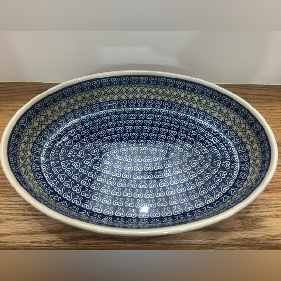 Polish Pottery Large Oval Baker - Picture 1 of 3